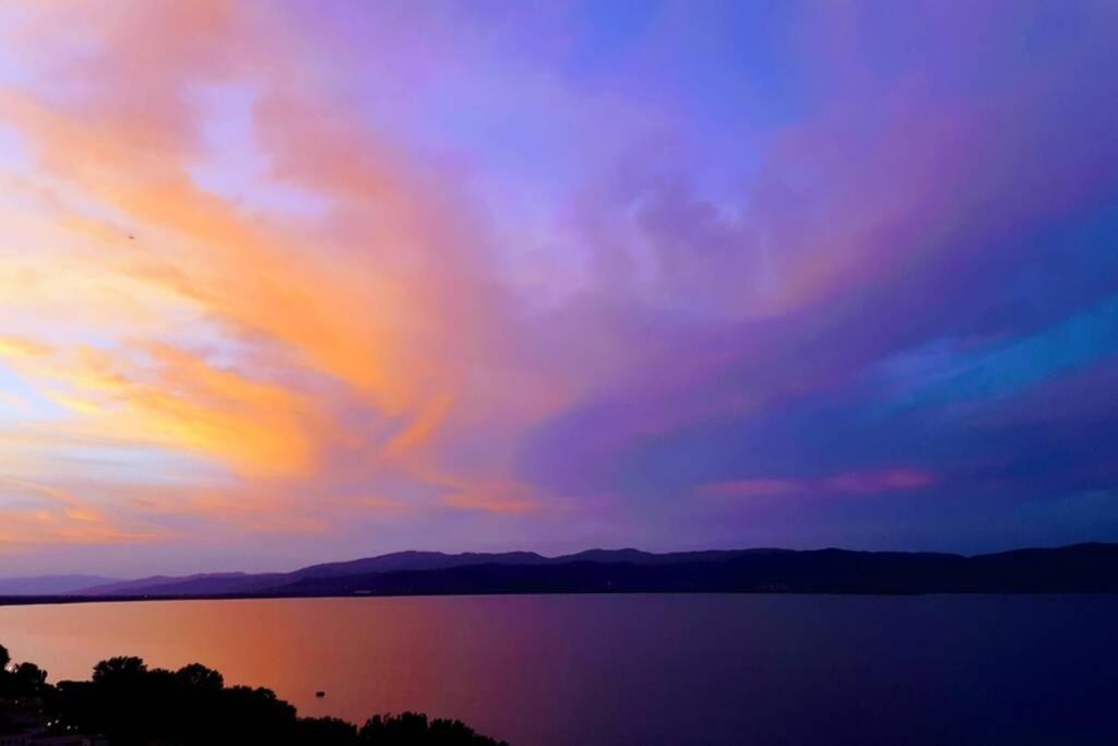 Bellavista La Tua Romantica Vacanza Sul Trasimeno Apartment Castiglione del Lago Bagian luar foto