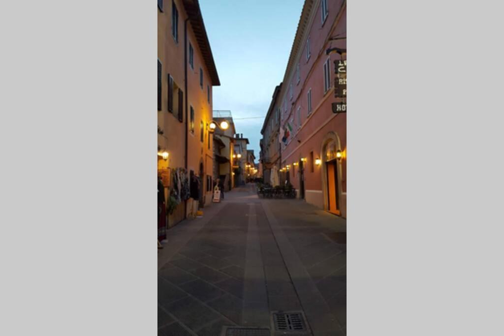 Bellavista La Tua Romantica Vacanza Sul Trasimeno Apartment Castiglione del Lago Bagian luar foto